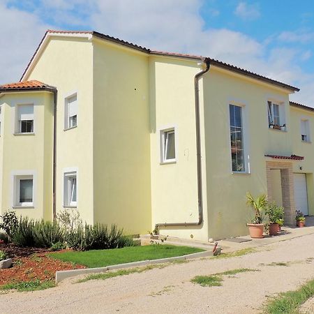Private Accommodation Kirincic Vrh  Екстер'єр фото
