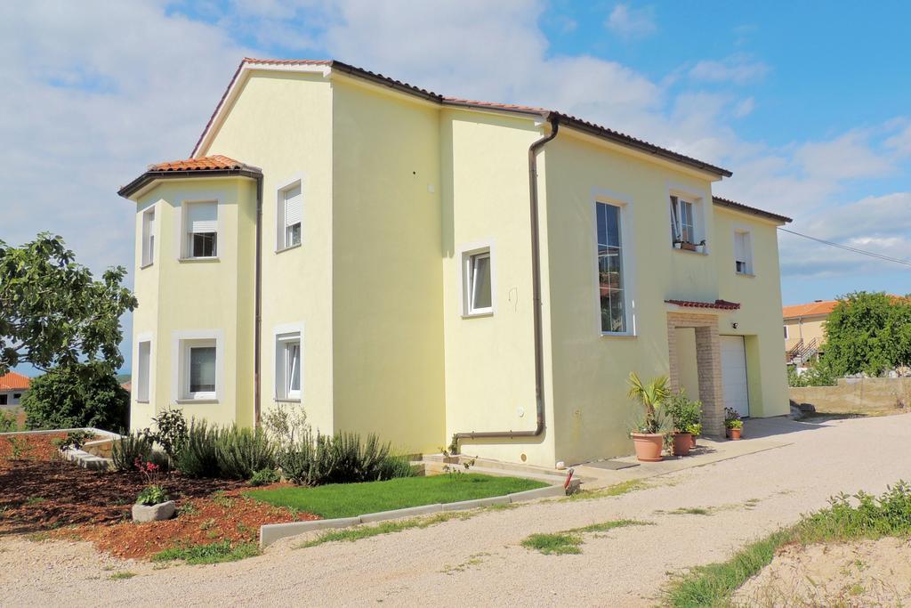 Private Accommodation Kirincic Vrh  Екстер'єр фото