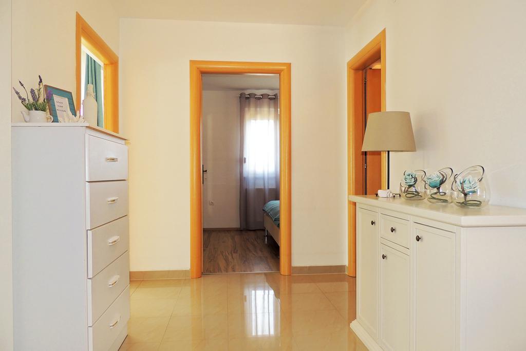 Private Accommodation Kirincic Vrh  Екстер'єр фото