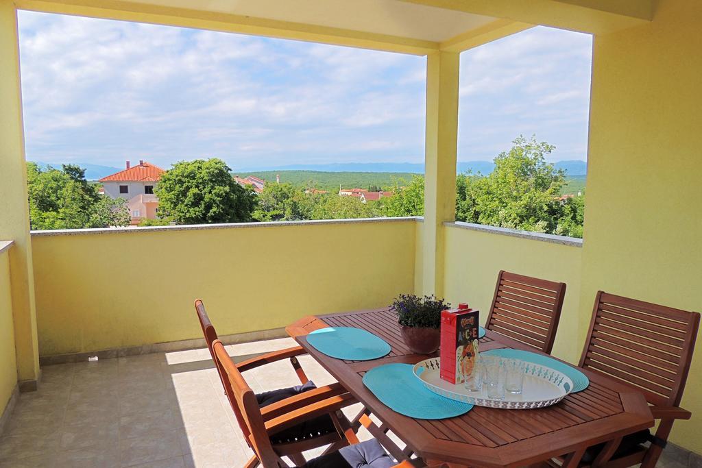 Private Accommodation Kirincic Vrh  Екстер'єр фото