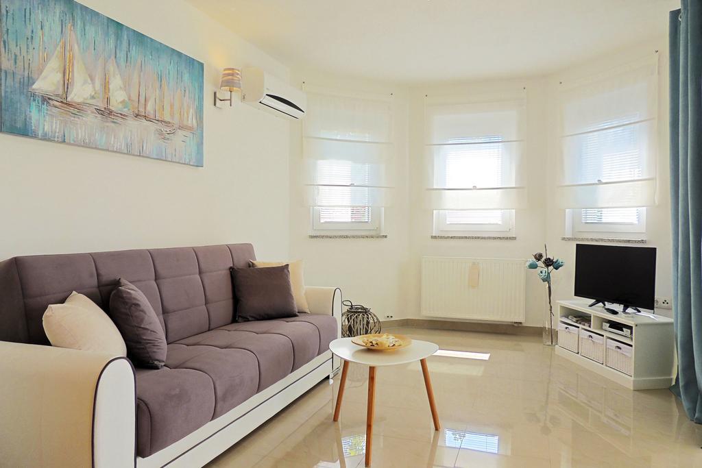 Private Accommodation Kirincic Vrh  Екстер'єр фото